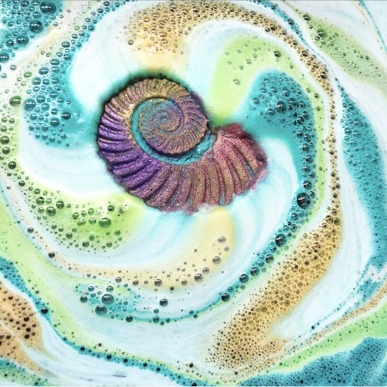 Tranquil Waters Nautical Shell Bath Bomb - Hotsy Totsy Haus